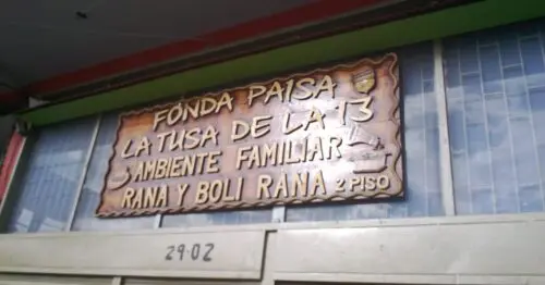 FONDA PAISA LA TUSA DE LA 13 AMBIENTE FAMILIAR FONDA PAISA LA TUSA DE LA 13 AMBIENTE FAMILIAR